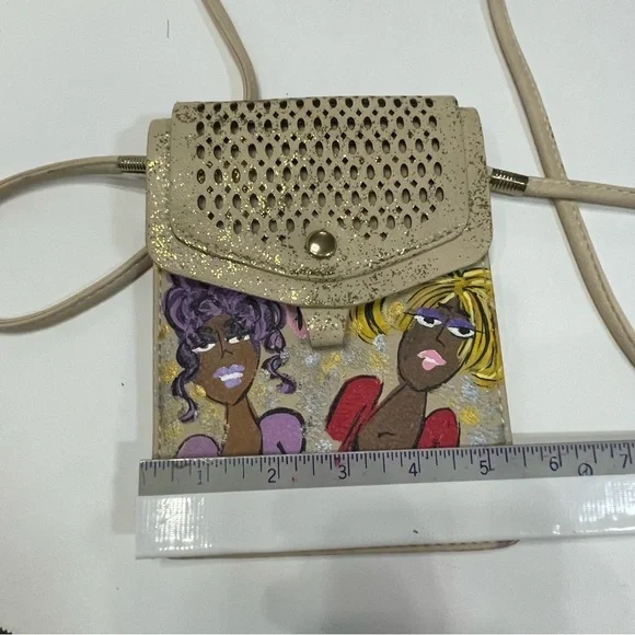 Handpainted Crossbody Bag with Artistic Design. Women Power. Signed. Rare - Picture 7 of 7